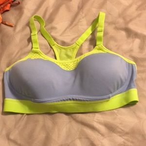 Sports bra med size